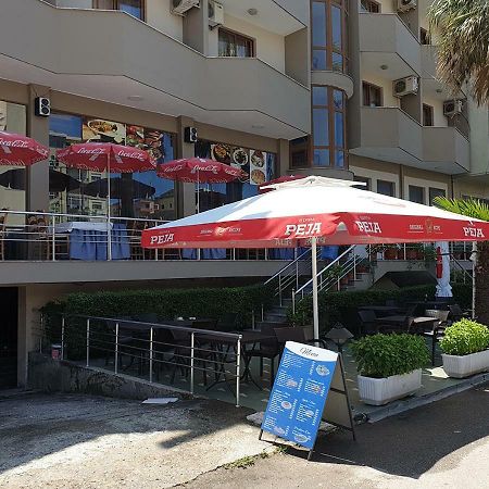 Hotel Palma Durrës 外观 照片