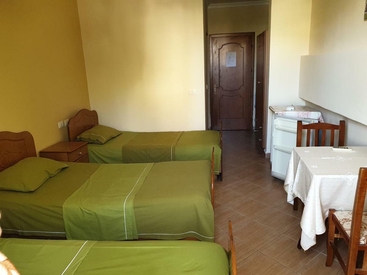 Hotel Palma Durrës 外观 照片
