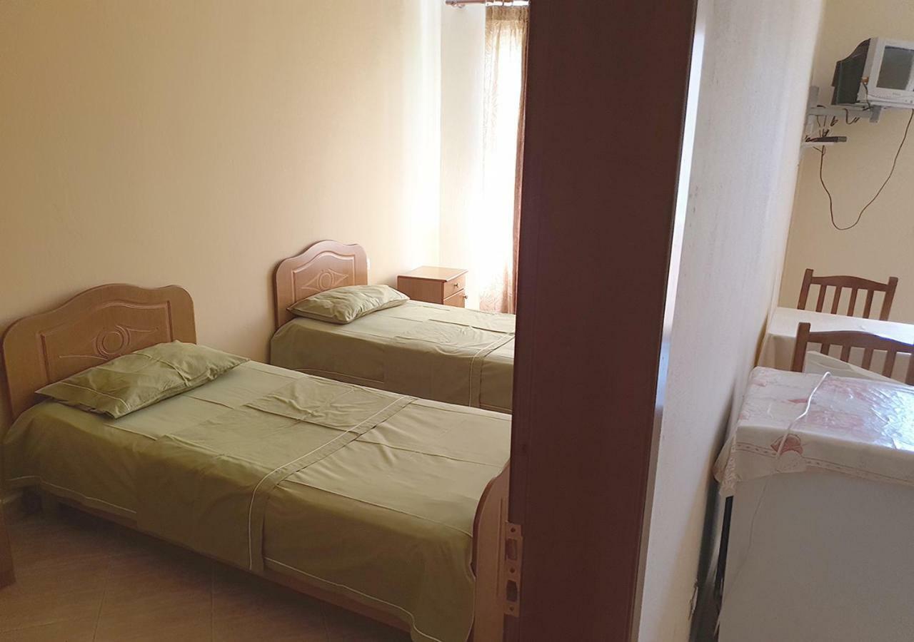 Hotel Palma Durrës 外观 照片
