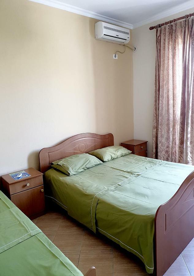 Hotel Palma Durrës 外观 照片