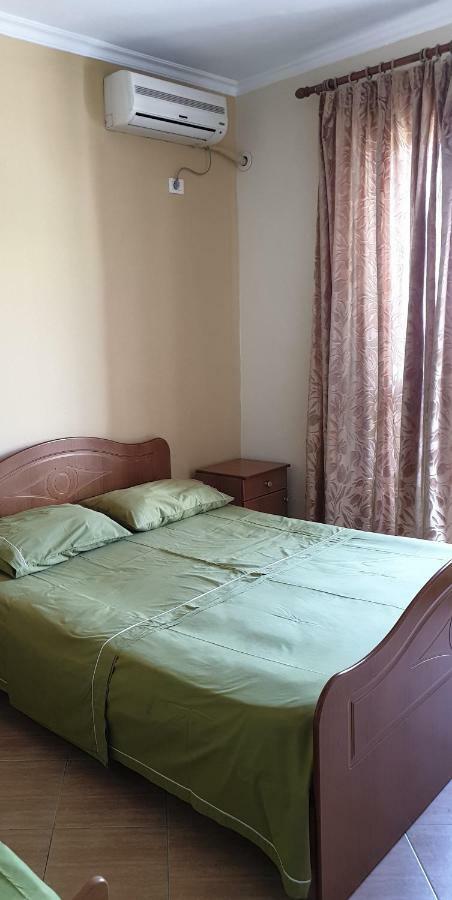 Hotel Palma Durrës 外观 照片
